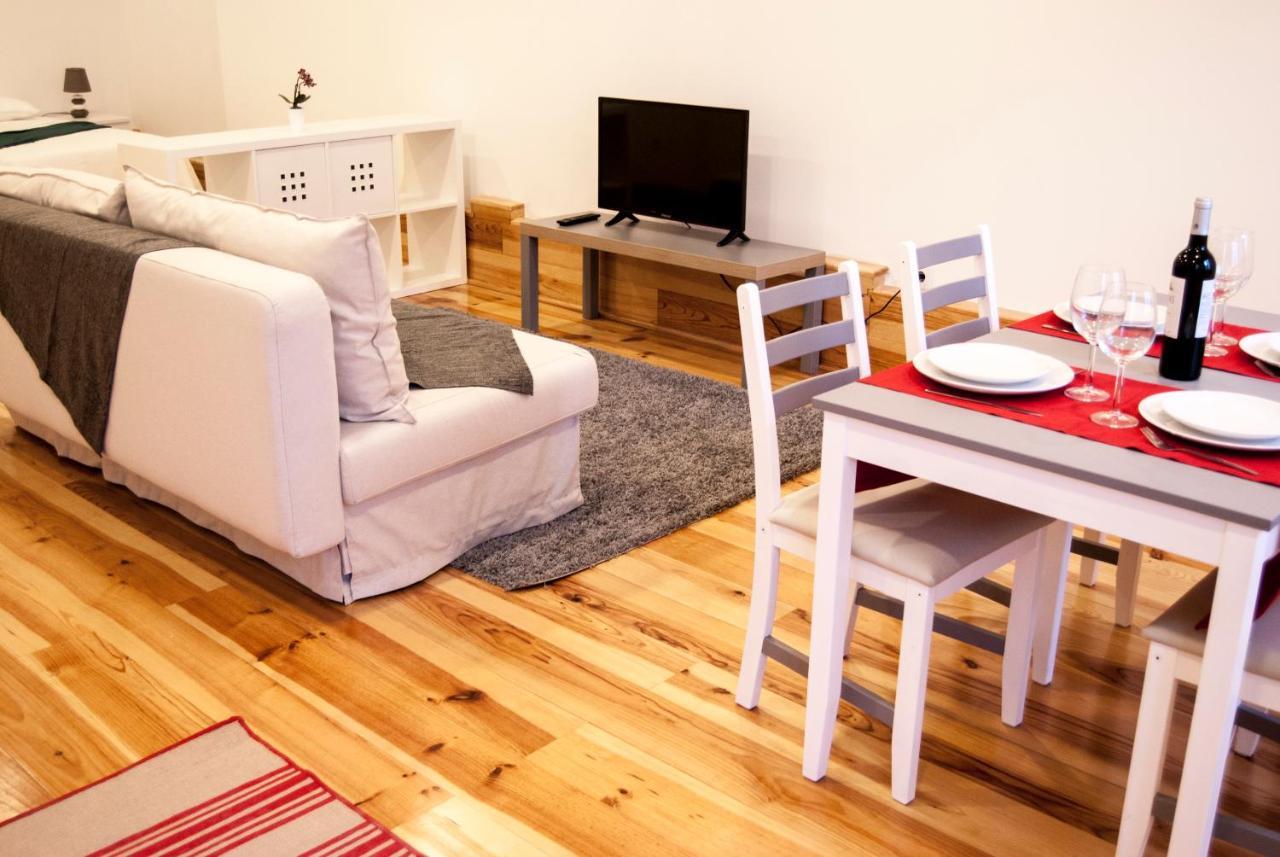 Daora Lisbon Low Cost Hostel Екстериор снимка