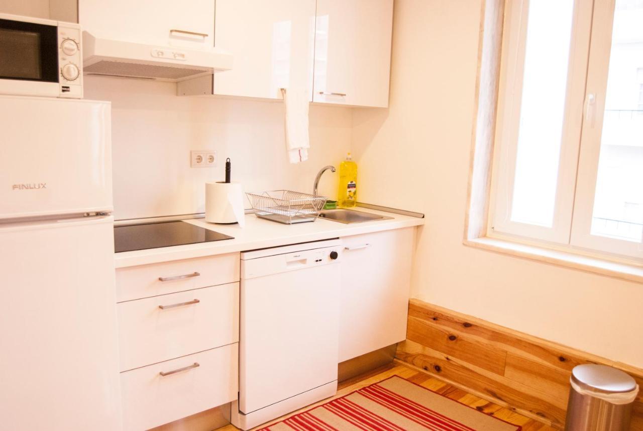 Daora Lisbon Low Cost Hostel Екстериор снимка