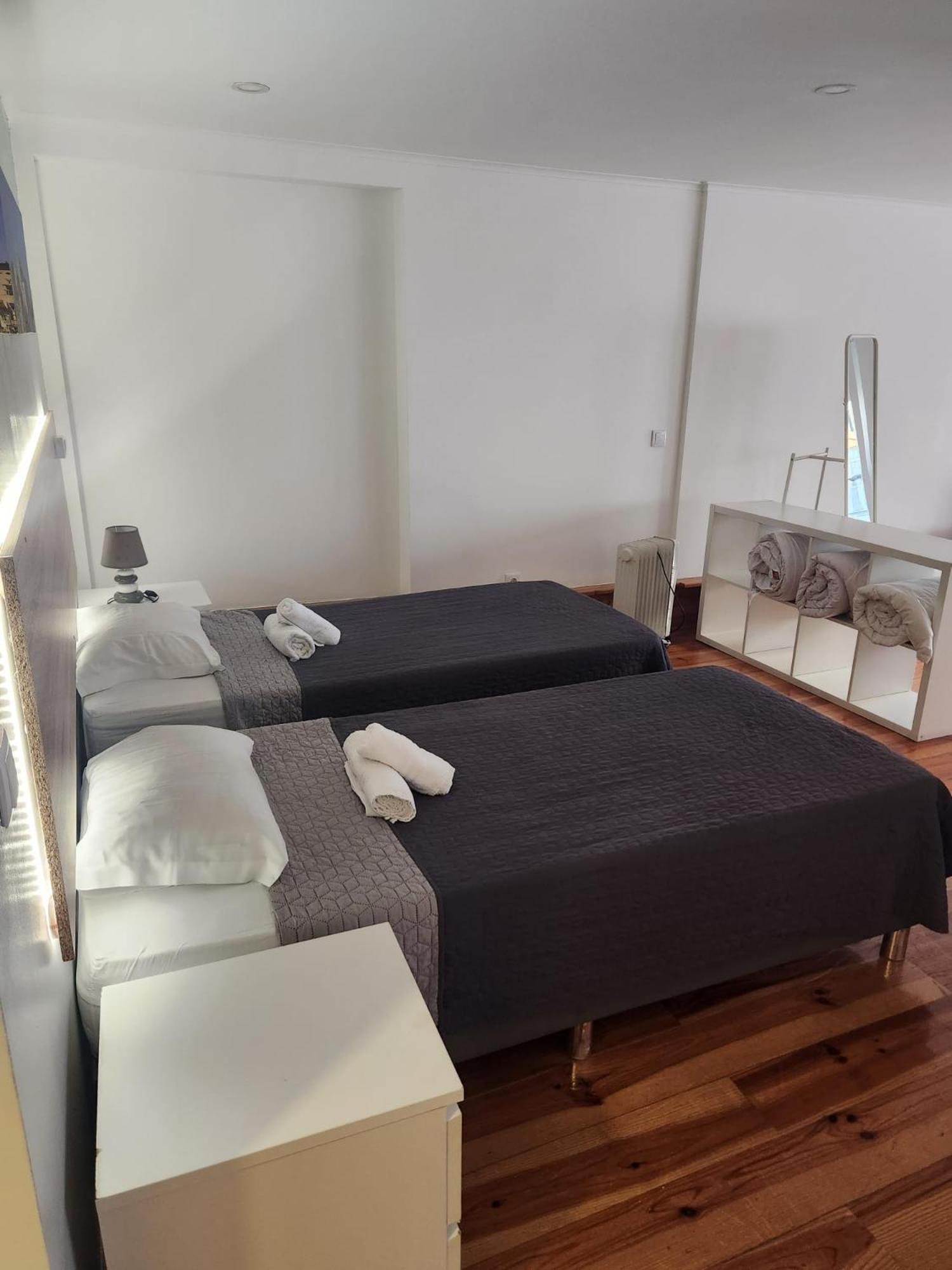 Daora Lisbon Low Cost Hostel Екстериор снимка