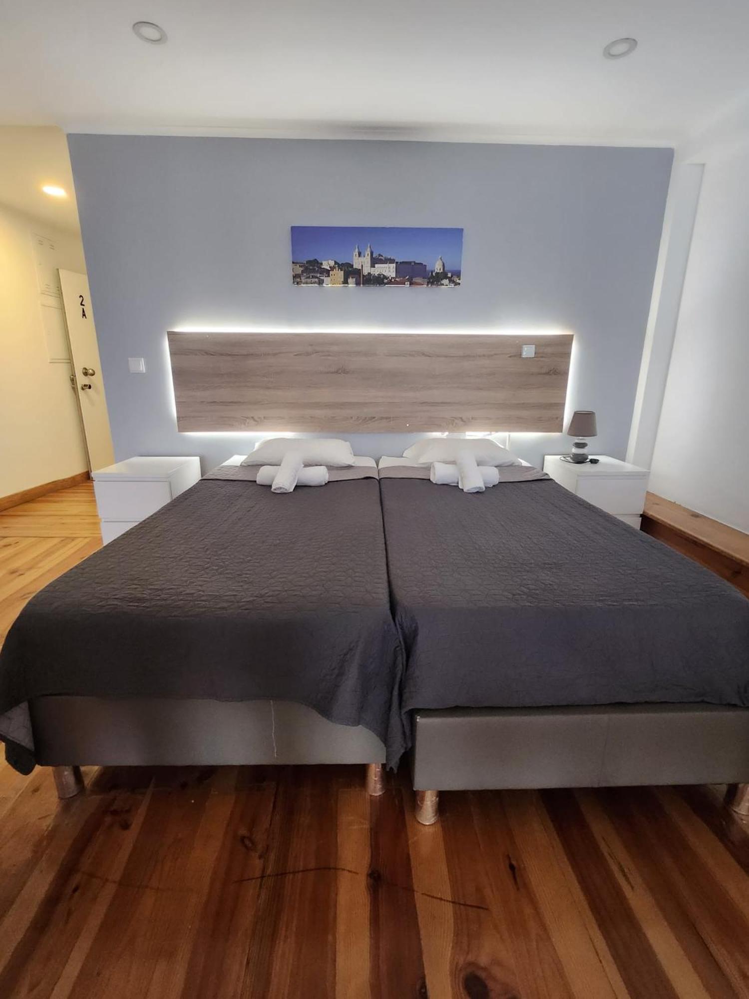 Daora Lisbon Low Cost Hostel Екстериор снимка